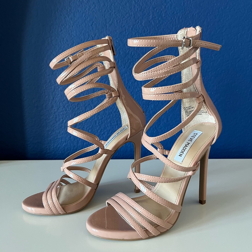 Brand new Steve Madden Blush Heels